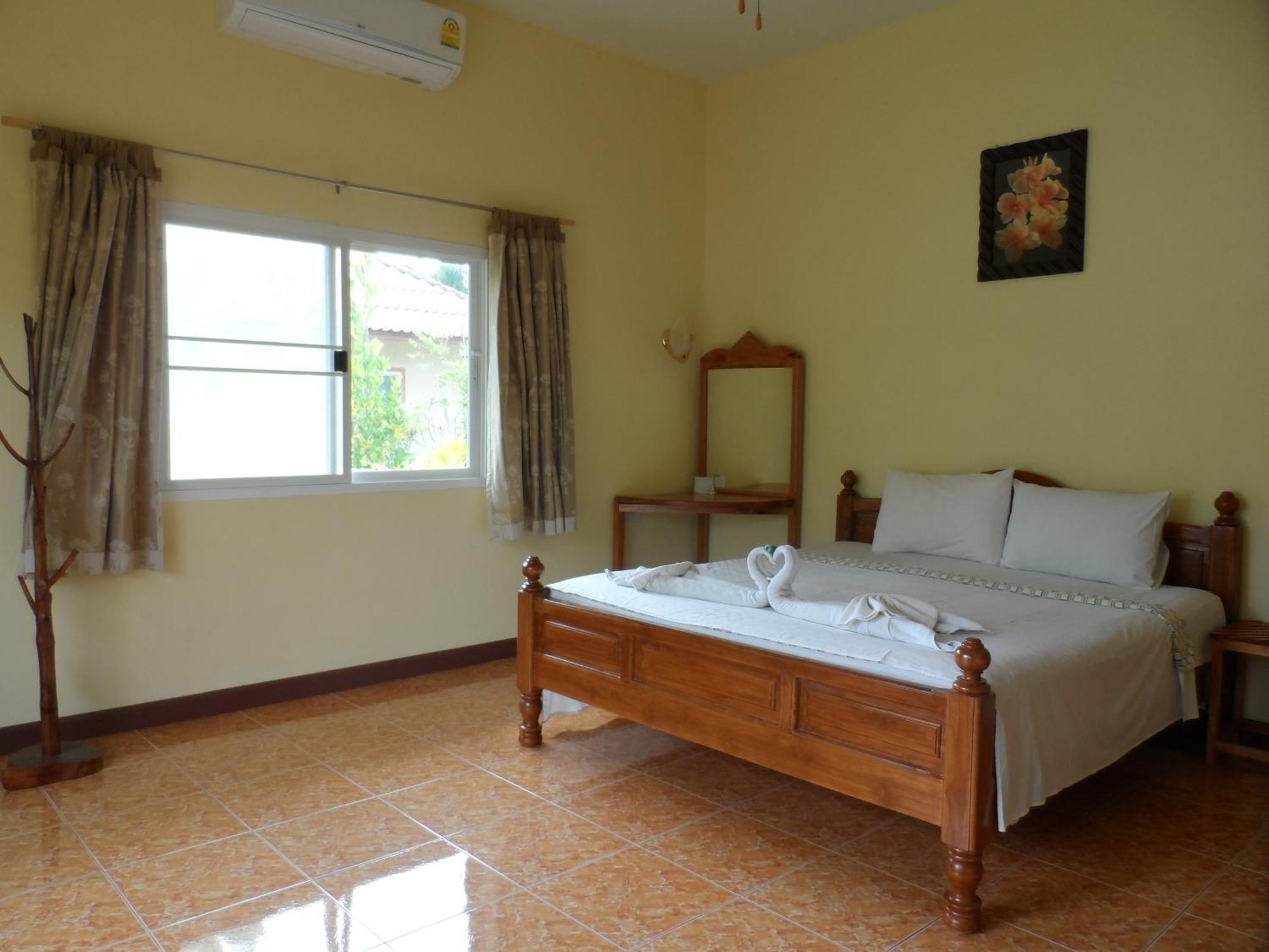 Khaolak Summer House Resort Кхаулак Экстерьер фото
